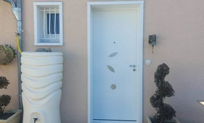 Fourniture et pose de porte d'entrée blindée, Décines-Charpieu, CONFORT ISO SERVICES