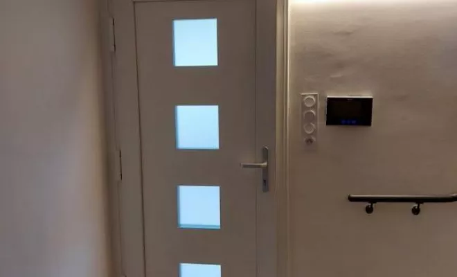 Fourniture et pose de porte d'entrée PVC, Décines-Charpieu, CONFORT ISO SERVICES