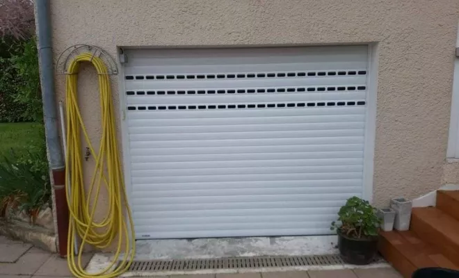Fourniture et pose de porte roulante de garage en aluminium, Décines-Charpieu, CONFORT ISO SERVICES