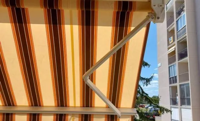 Fourniture et pose de store banne pour loggia, Décines-Charpieu, CONFORT ISO SERVICES