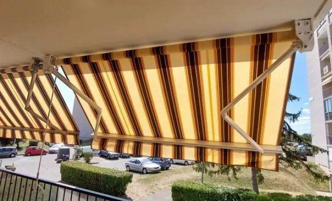 Fourniture et pose de store banne pour loggia, Décines-Charpieu, CONFORT ISO SERVICES